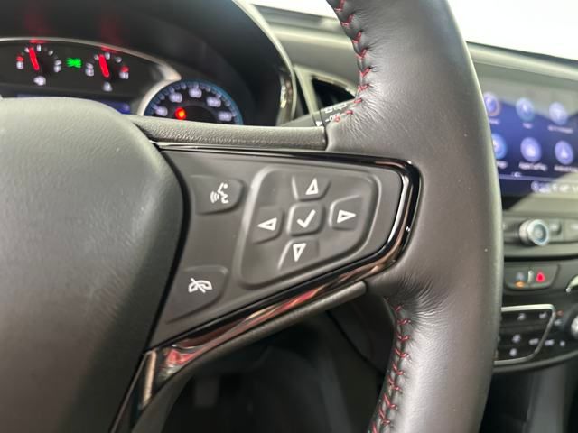 Vehicle image 16 of 28