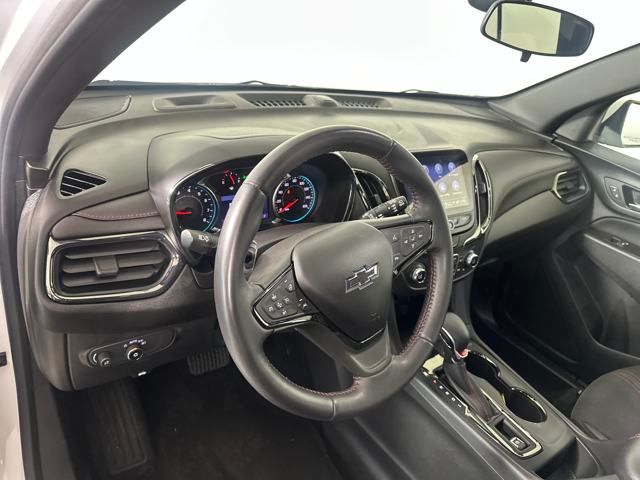 Vehicle image 13 of 28