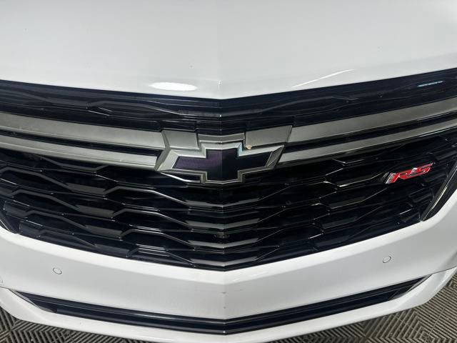 Vehicle image 9 of 28