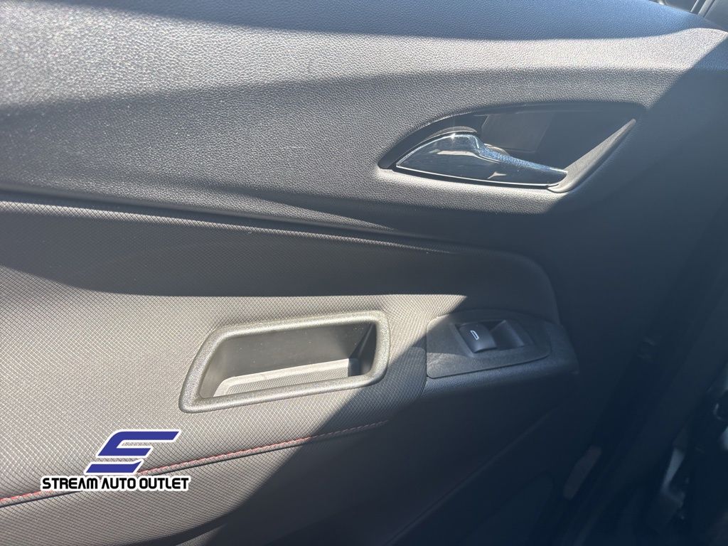 Vehicle image 17 of 35
