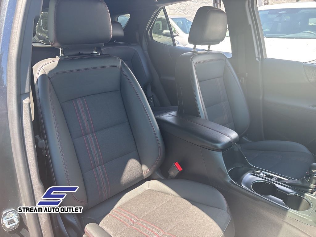 Vehicle image 9 of 35