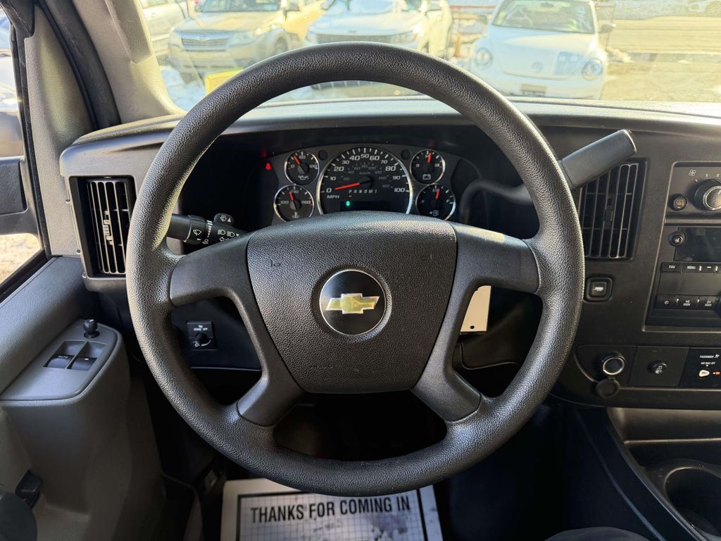 2022 Chevrolet Express LS Image 16 of 23