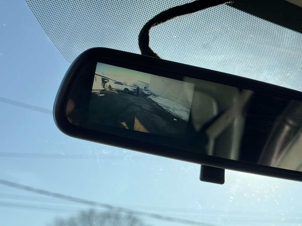 2022 Chevrolet Express LS Image 21 of 23