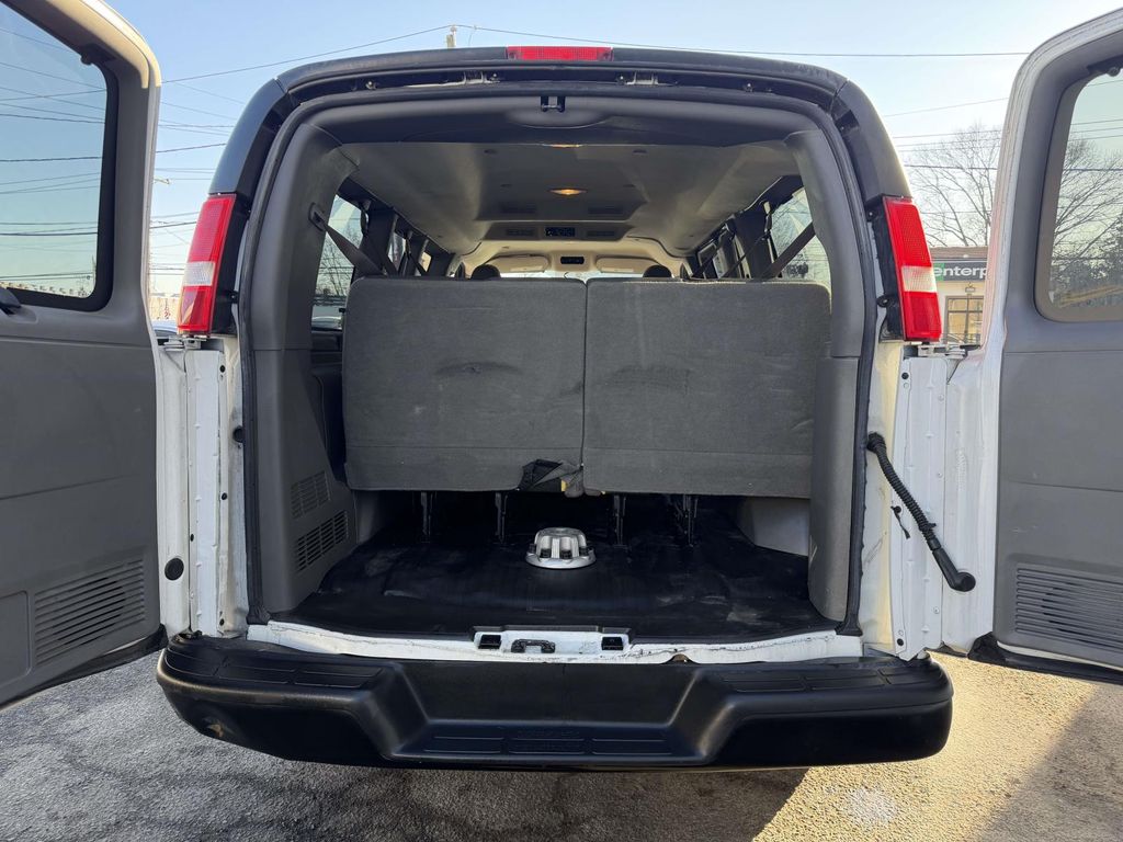 2022 Chevrolet Express LS Image 8 of 23