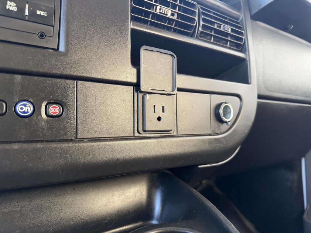 2022 Chevrolet Express LS Image 23 of 23