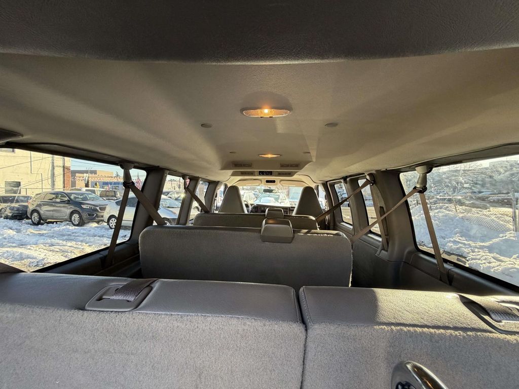 2022 Chevrolet Express LS Image 19 of 23