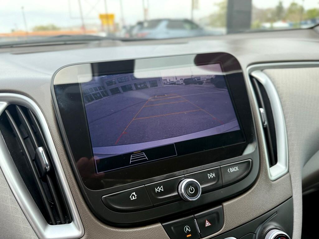 Vehicle image 16 of 35