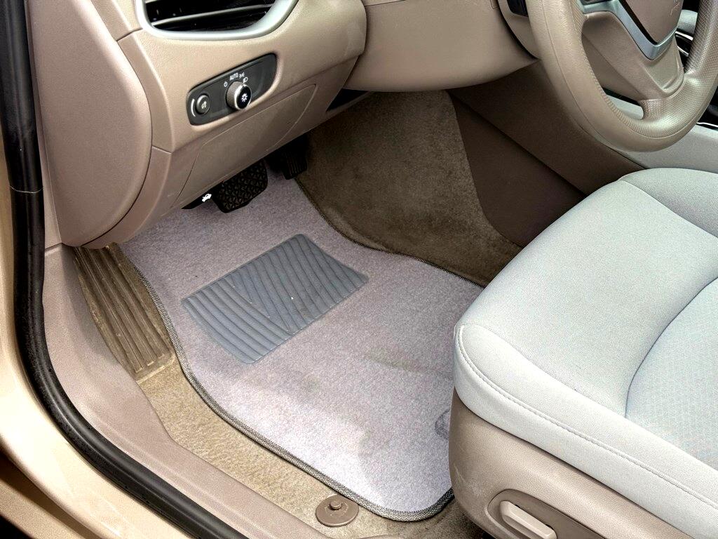 Vehicle image 13 of 35