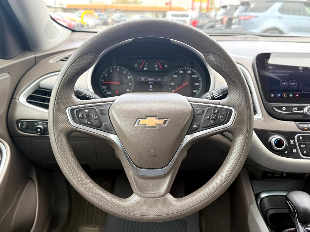 Vehicle image 22 of 35