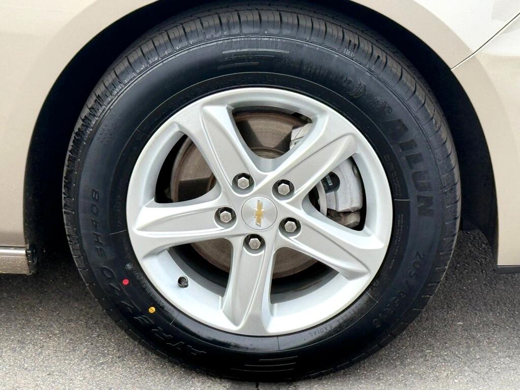 Vehicle image 27 of 35