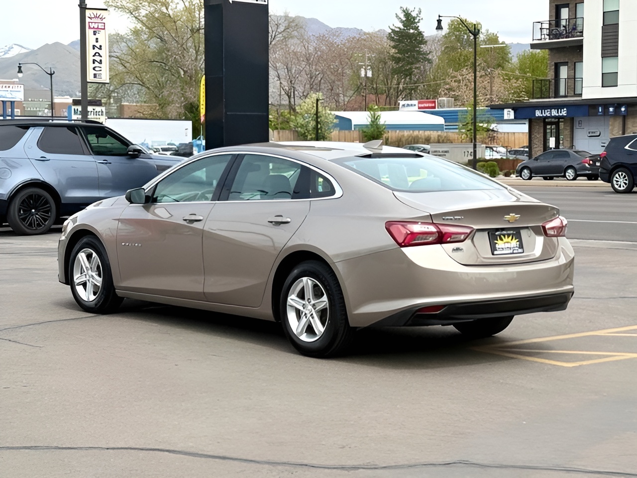 Vehicle image 34 of 35
