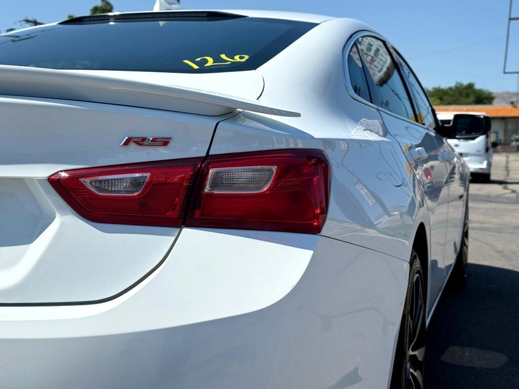 Vehicle image 11 of 22