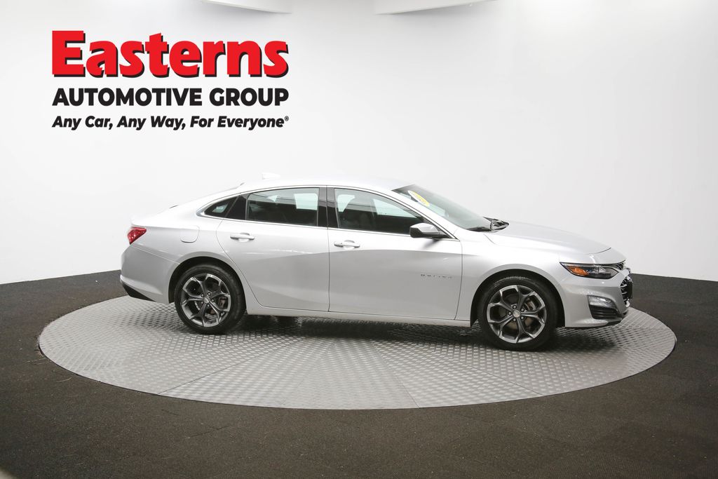 Vehicle image 19 of 62