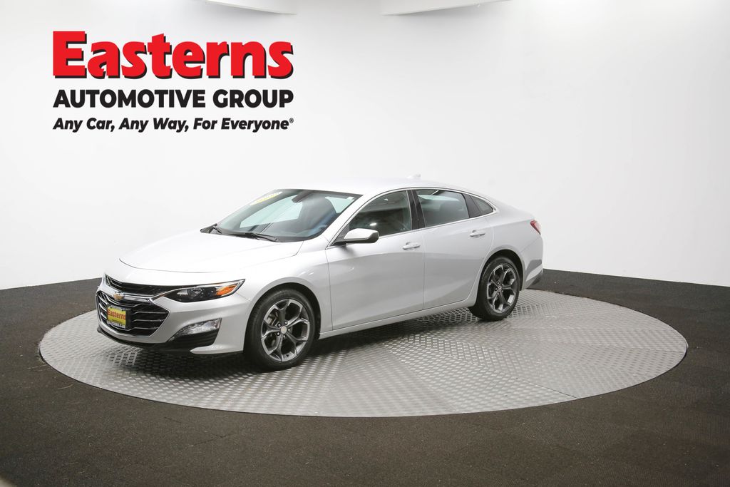 Vehicle image 4 of 62