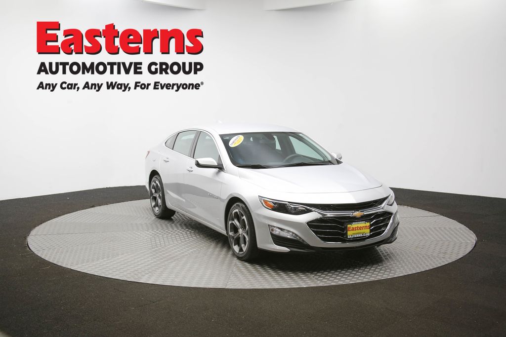 Vehicle image 13 of 62