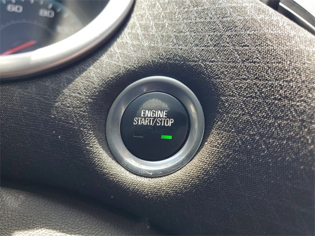 Vehicle image 27 of 34
