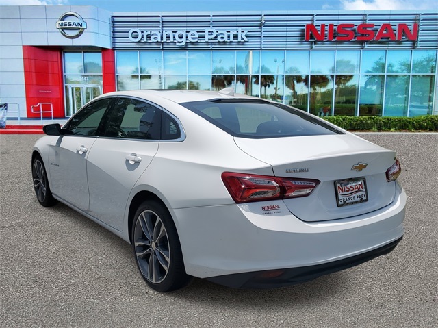 Vehicle image 4 of 34