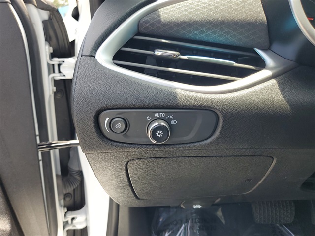 Vehicle image 29 of 34
