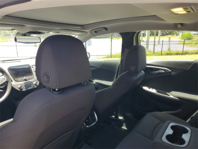 Vehicle image 26 of 34
