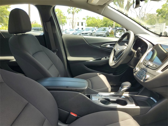 Vehicle image 12 of 34