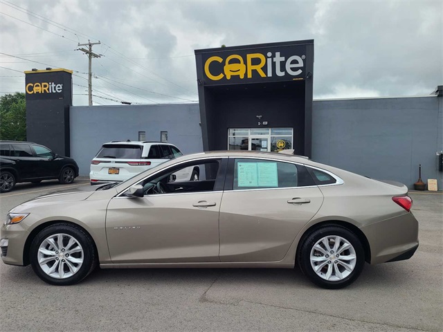 Vehicle image 9 of 27