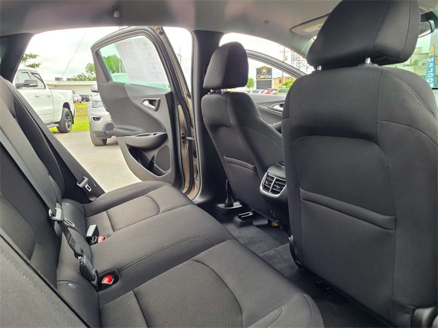 Vehicle image 11 of 27