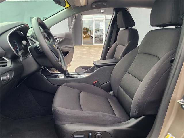 Vehicle image 12 of 27