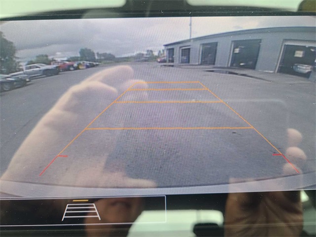 Vehicle image 24 of 27