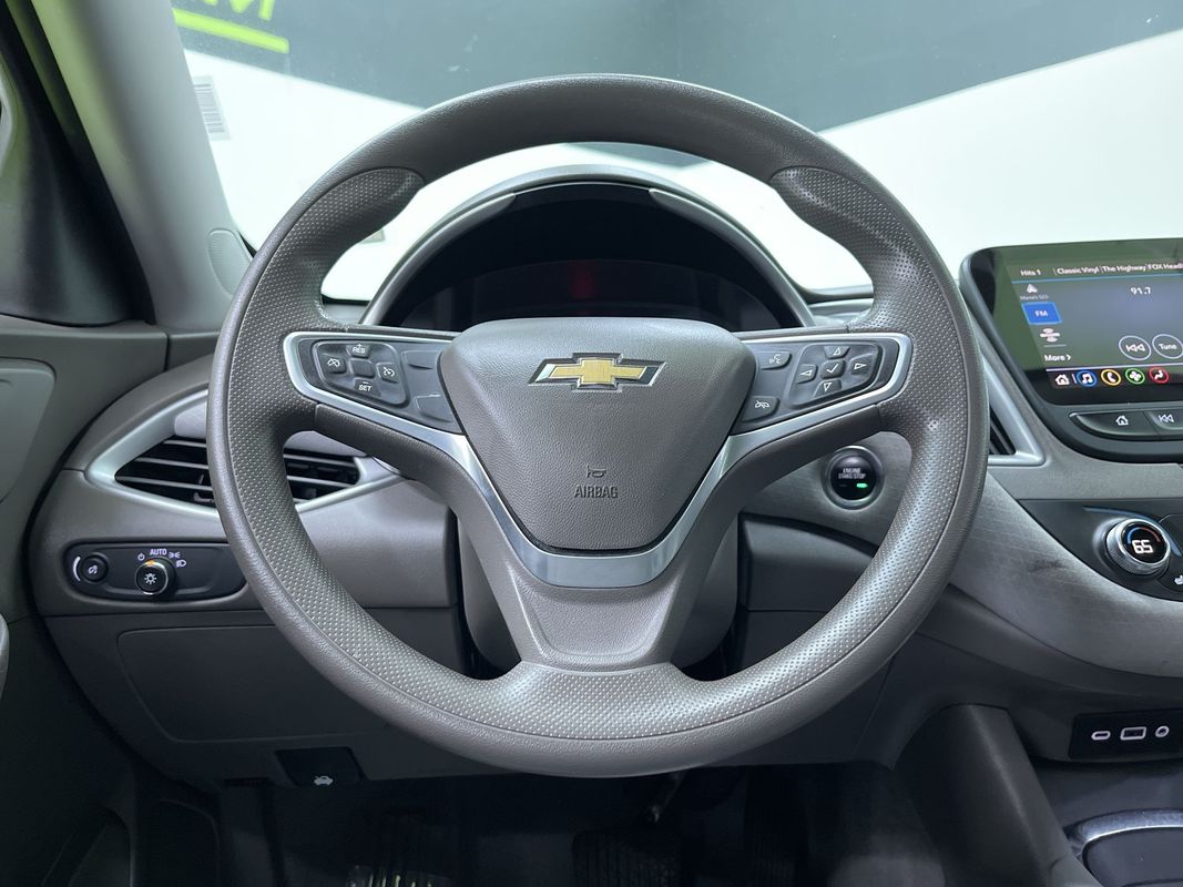 2022 Chevrolet Malibu LT Image 17 of 29