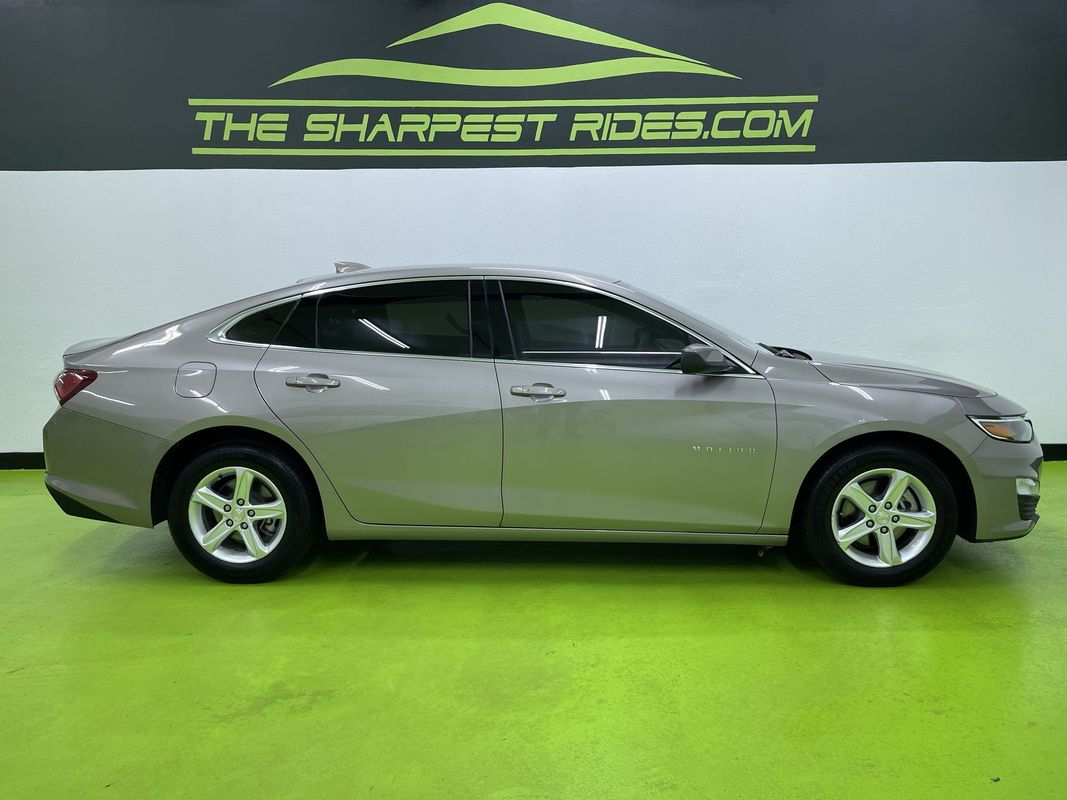 2022 Chevrolet Malibu LT Image 4 of 29