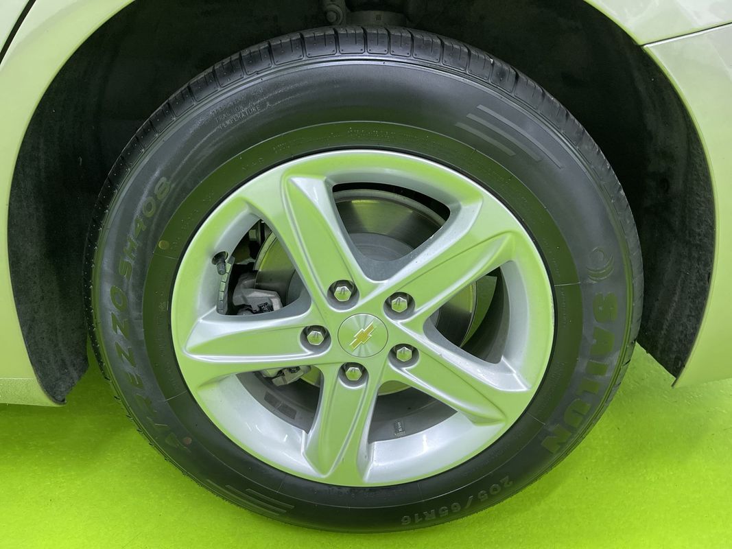 2022 Chevrolet Malibu LT Image 10 of 29