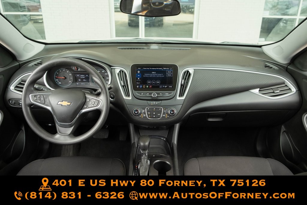 Vehicle image 14 of 36