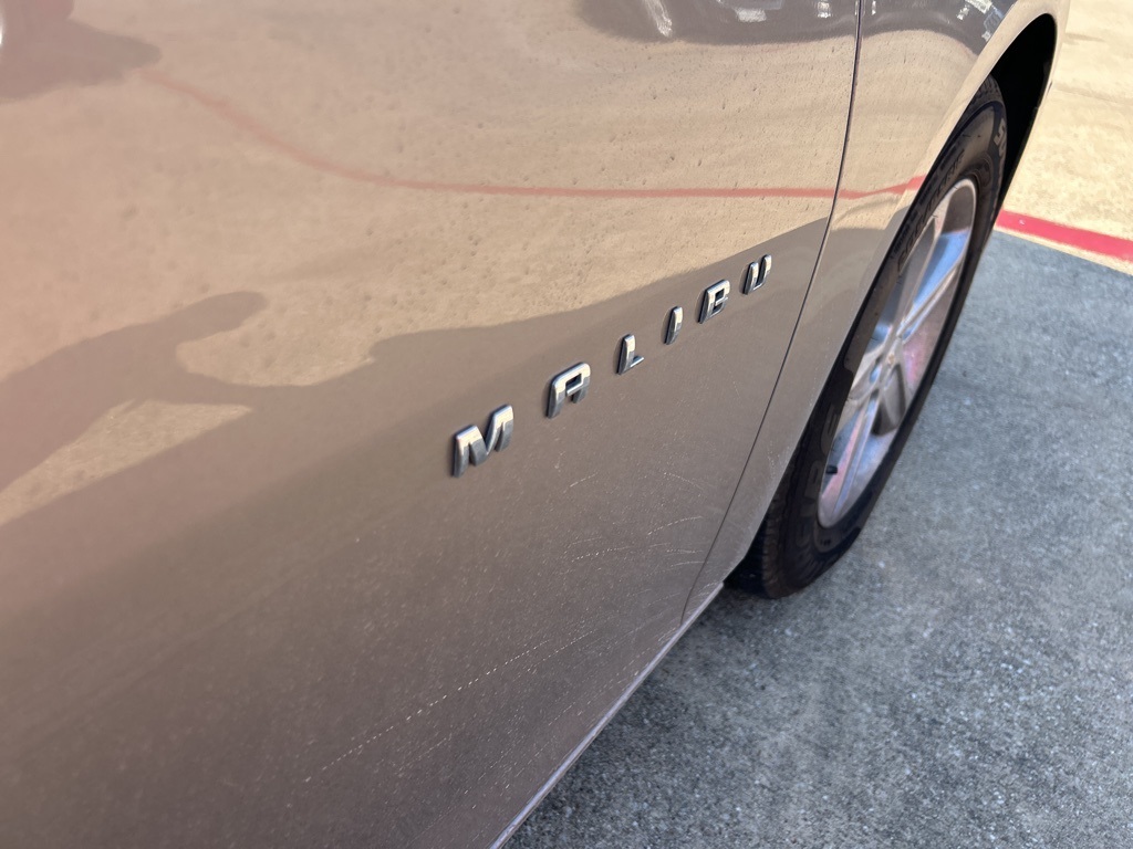 Vehicle image 25 of 36