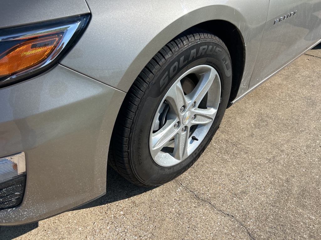 Vehicle image 9 of 36