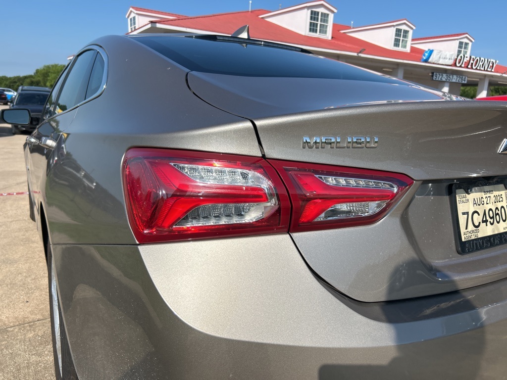 Vehicle image 24 of 36