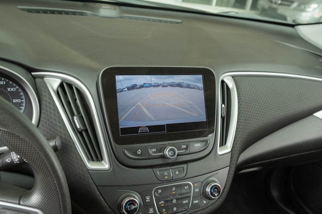 Vehicle image 16 of 36