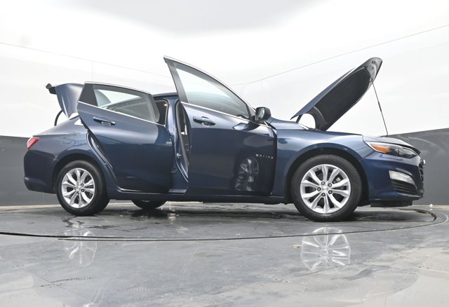 Vehicle image 16 of 46