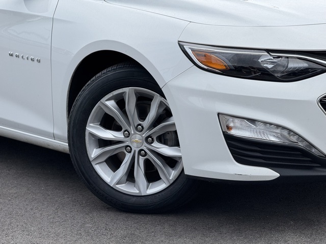 Vehicle image 6 of 32