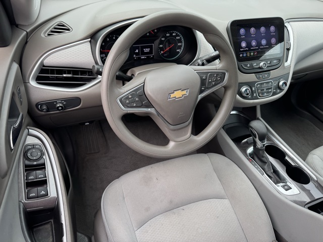 Vehicle image 20 of 32