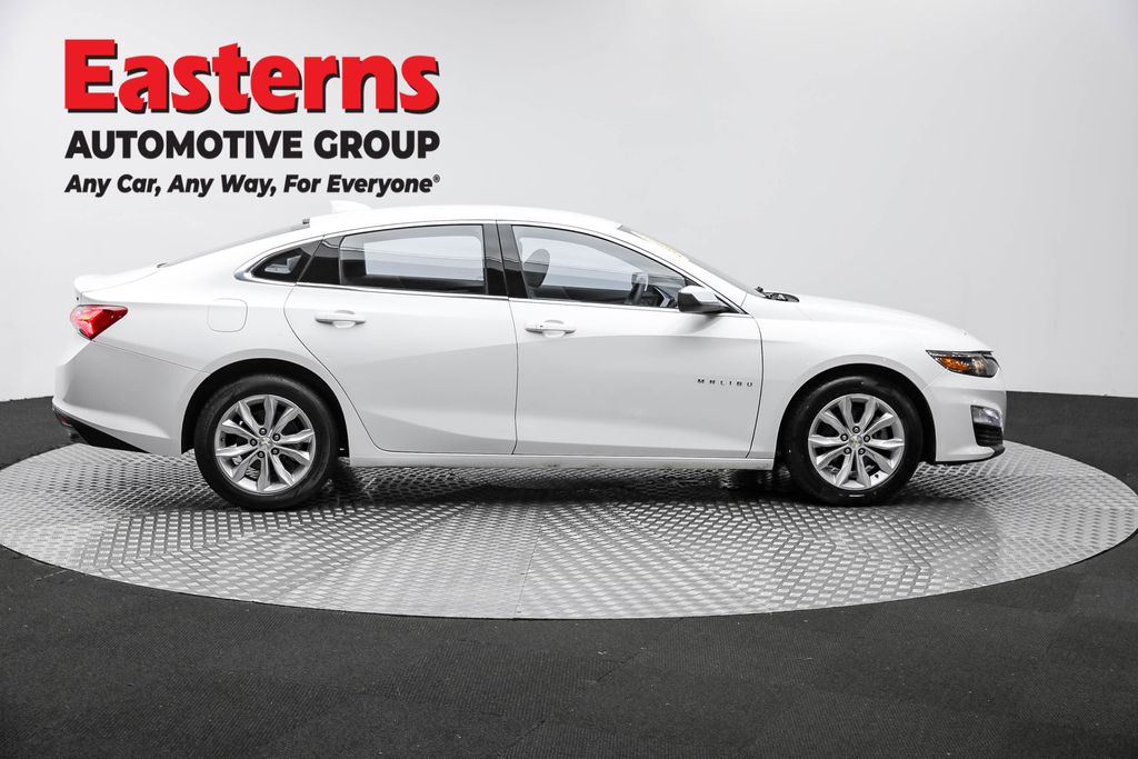 Vehicle image 18 of 61