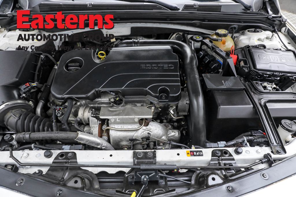Vehicle image 37 of 61