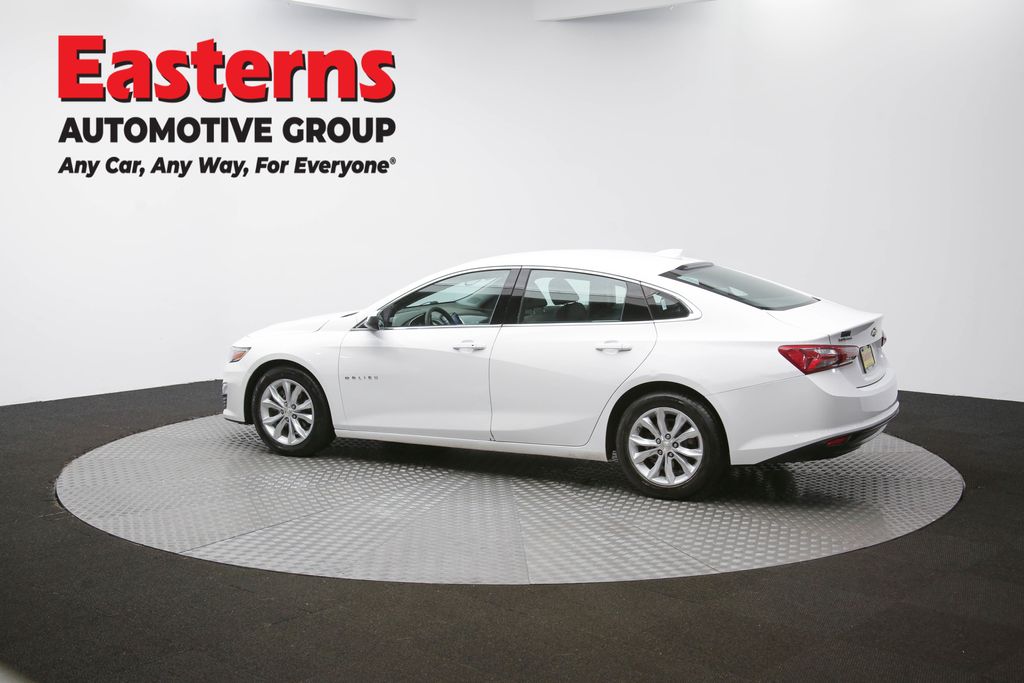 Vehicle image 33 of 61