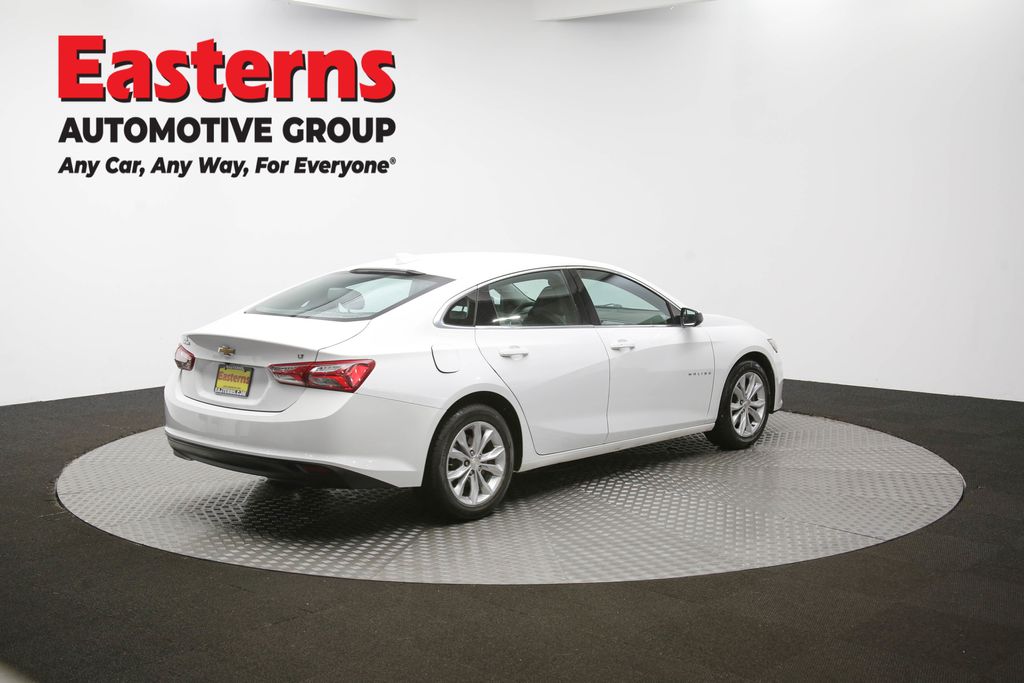 Vehicle image 21 of 61