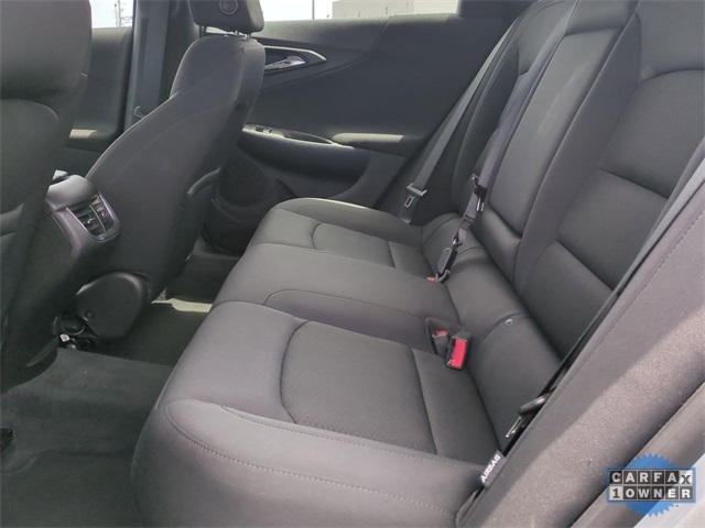 Vehicle image 15 of 32