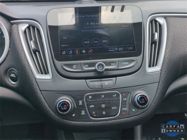 Vehicle image 25 of 32