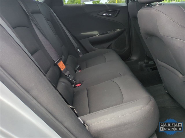Vehicle image 14 of 32