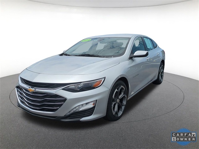 Vehicle image 2 of 32