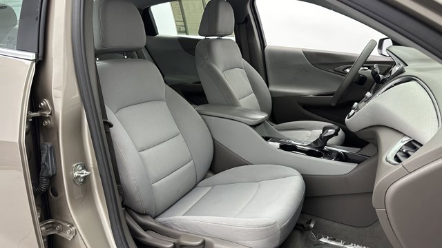 Vehicle image 34 of 34
