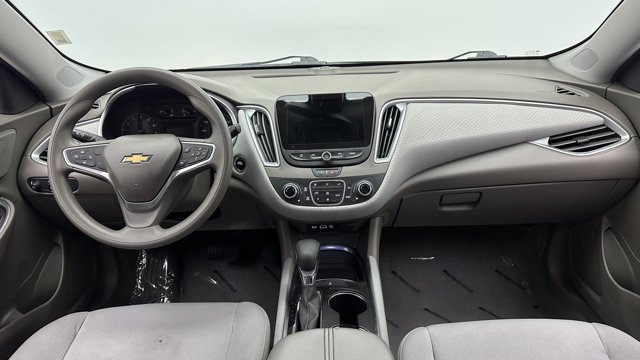 Vehicle image 19 of 34