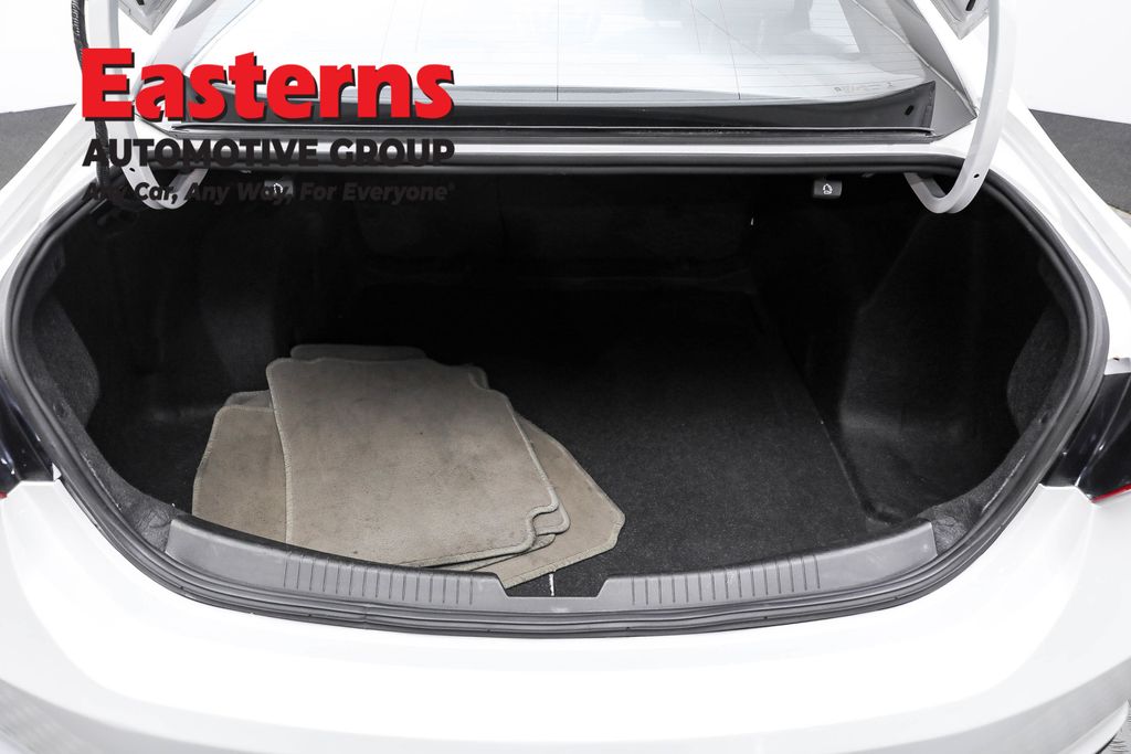 Vehicle image 43 of 61
